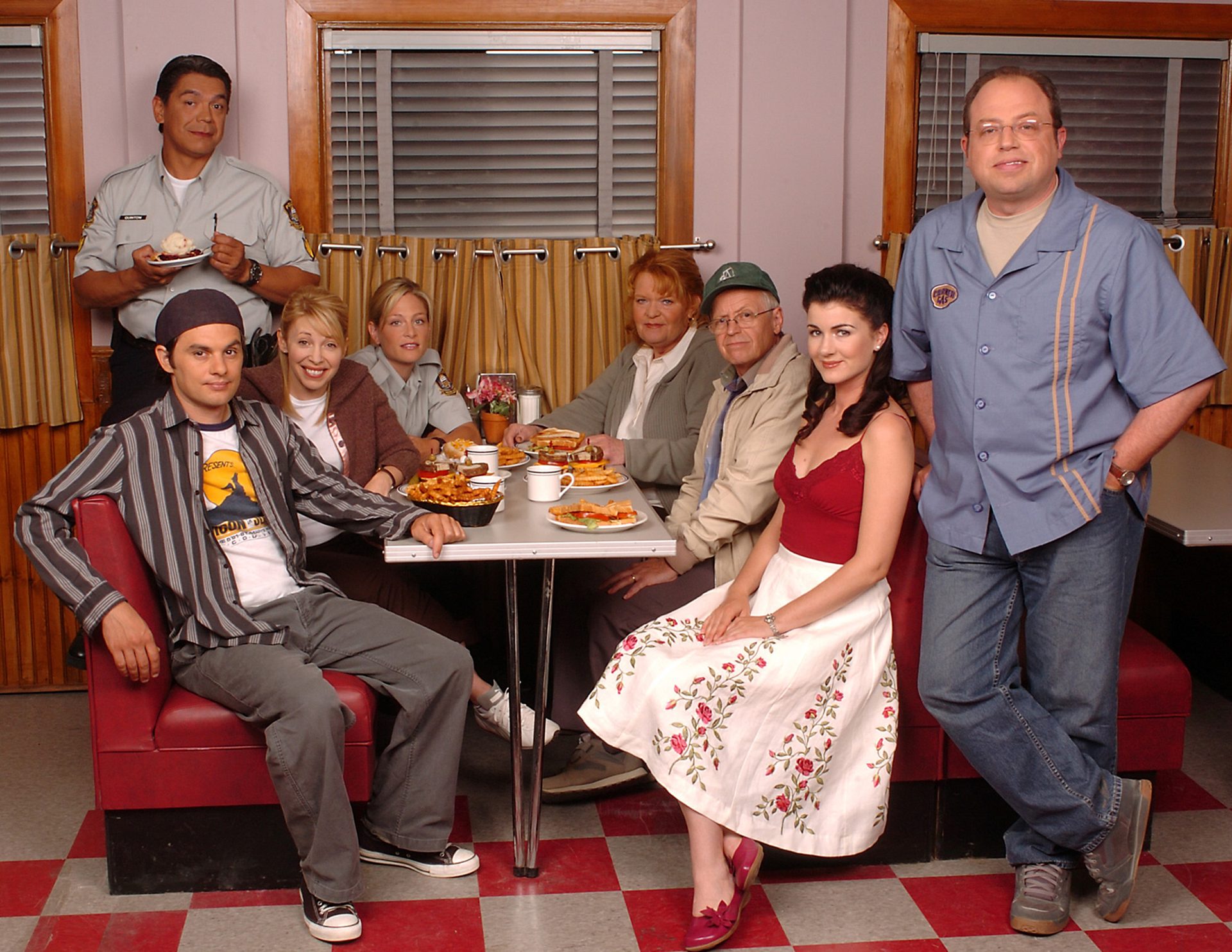 Corner Gas, Season 1-6 (107 episodes)